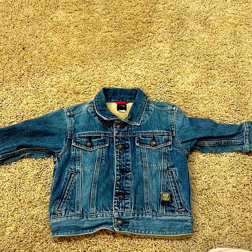 Boys or girls Gap jean jacket size 2t